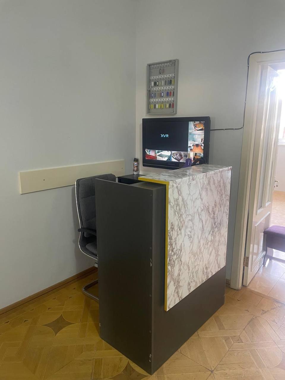Olympic Hostel 耶烈万 外观 照片