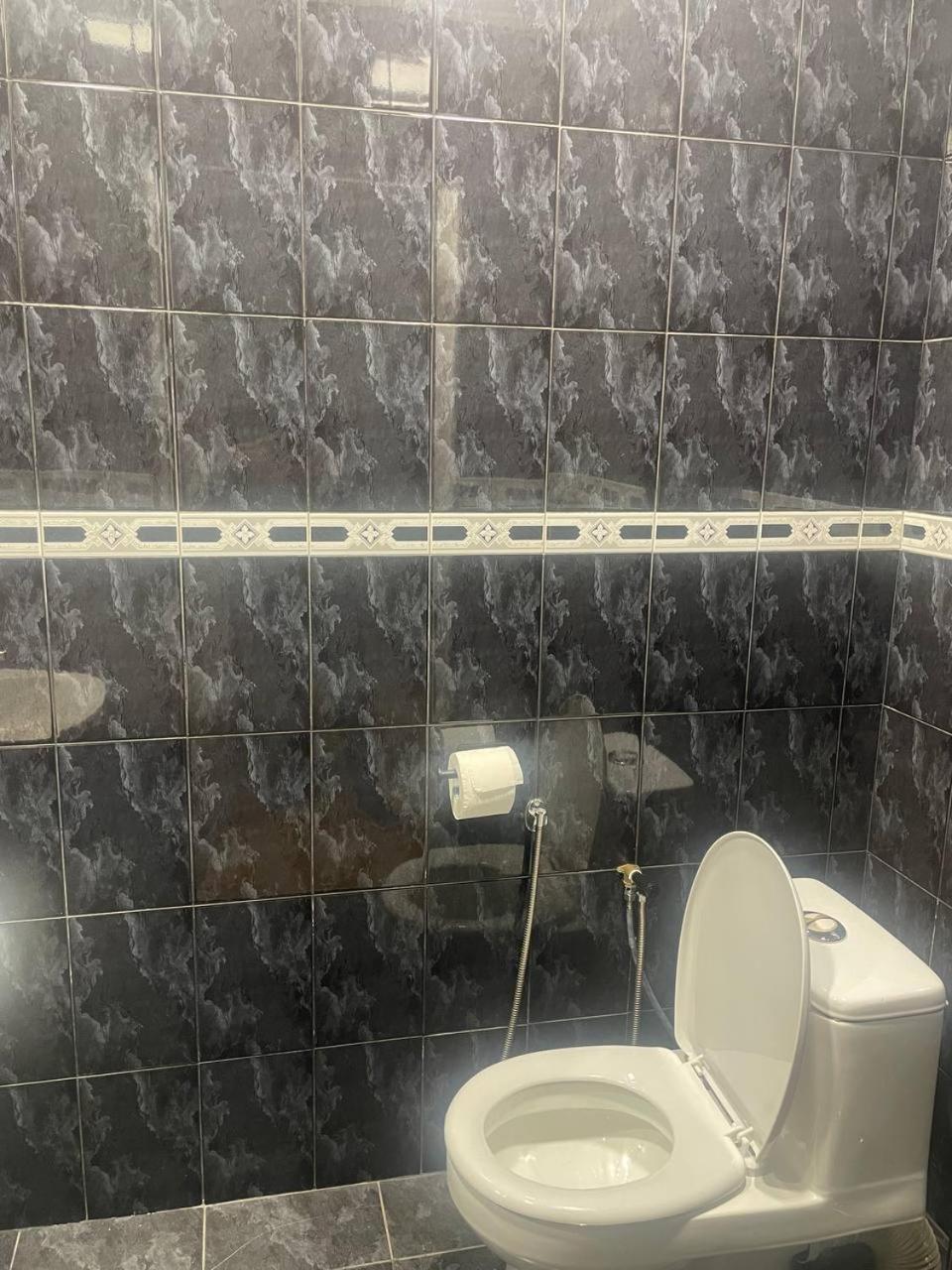 Olympic Hostel 耶烈万 外观 照片